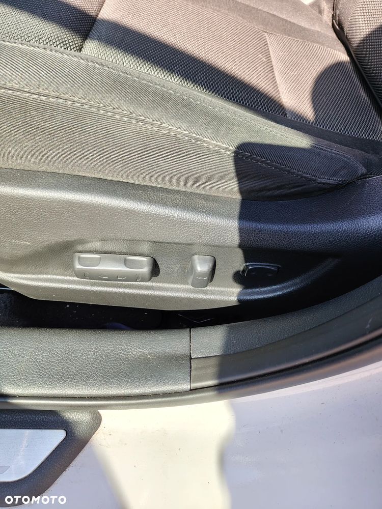 Hyundai i40 1.7 CRDi BlueDrive Comfort DCT - 14