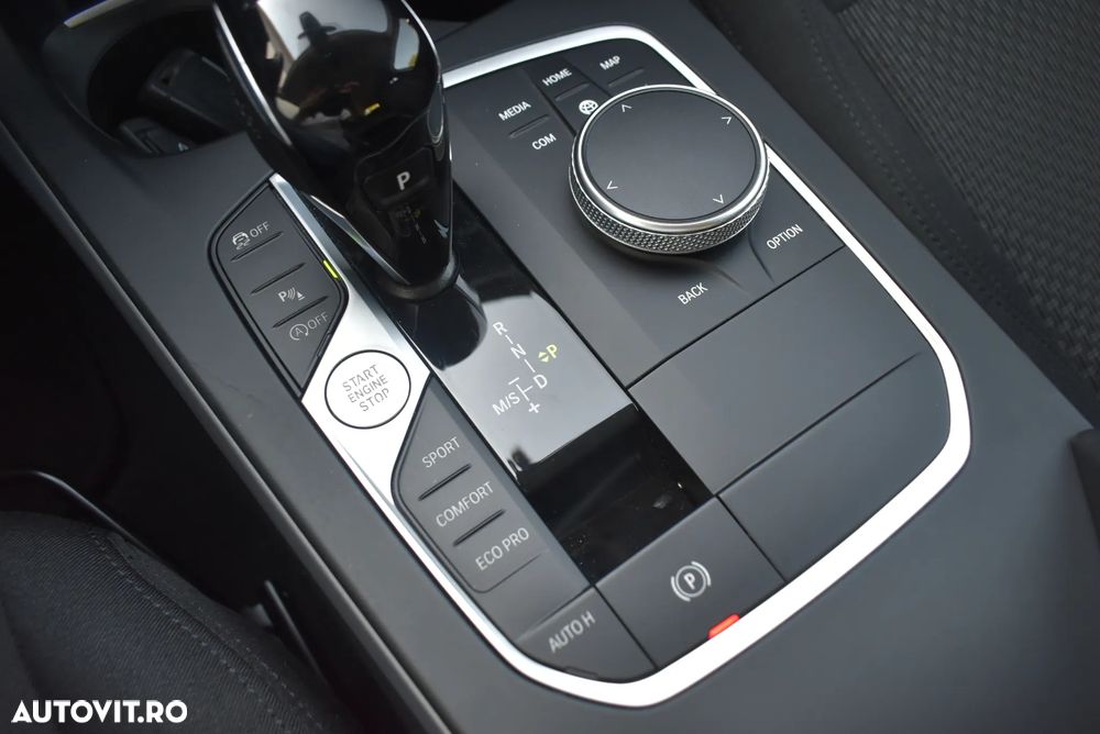 BMW Seria 2 218d AT - 13