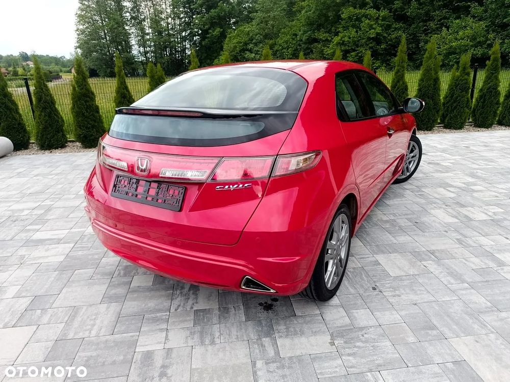 Honda Civic 1.8 Sport - 28