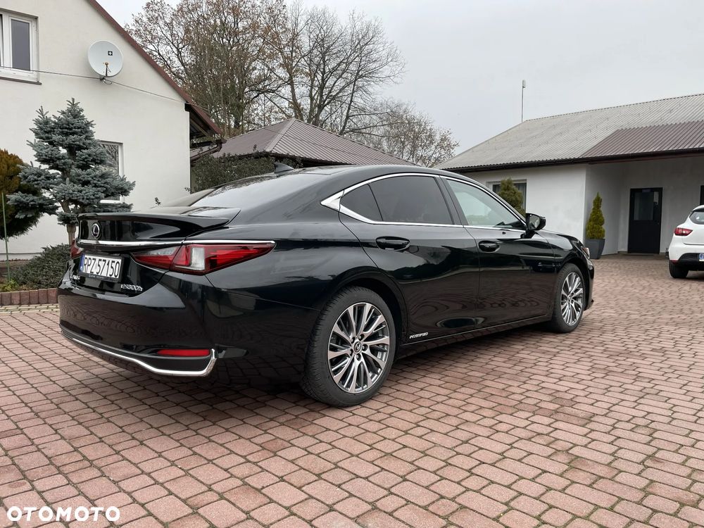 Lexus ES 300h Elegance - 4
