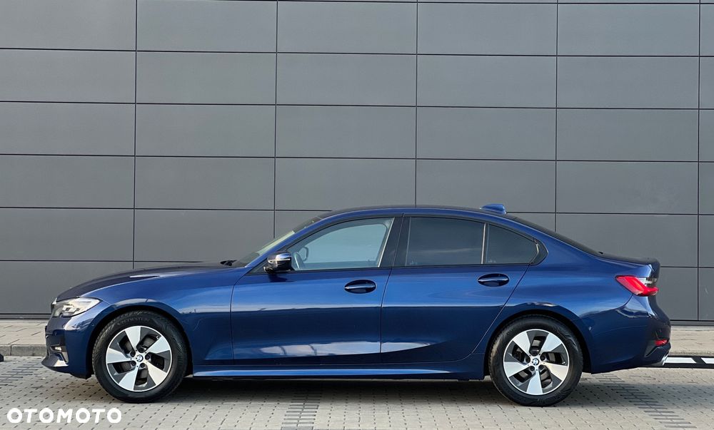 BMW Seria 3 320d Sport Line Shadow sport - 10