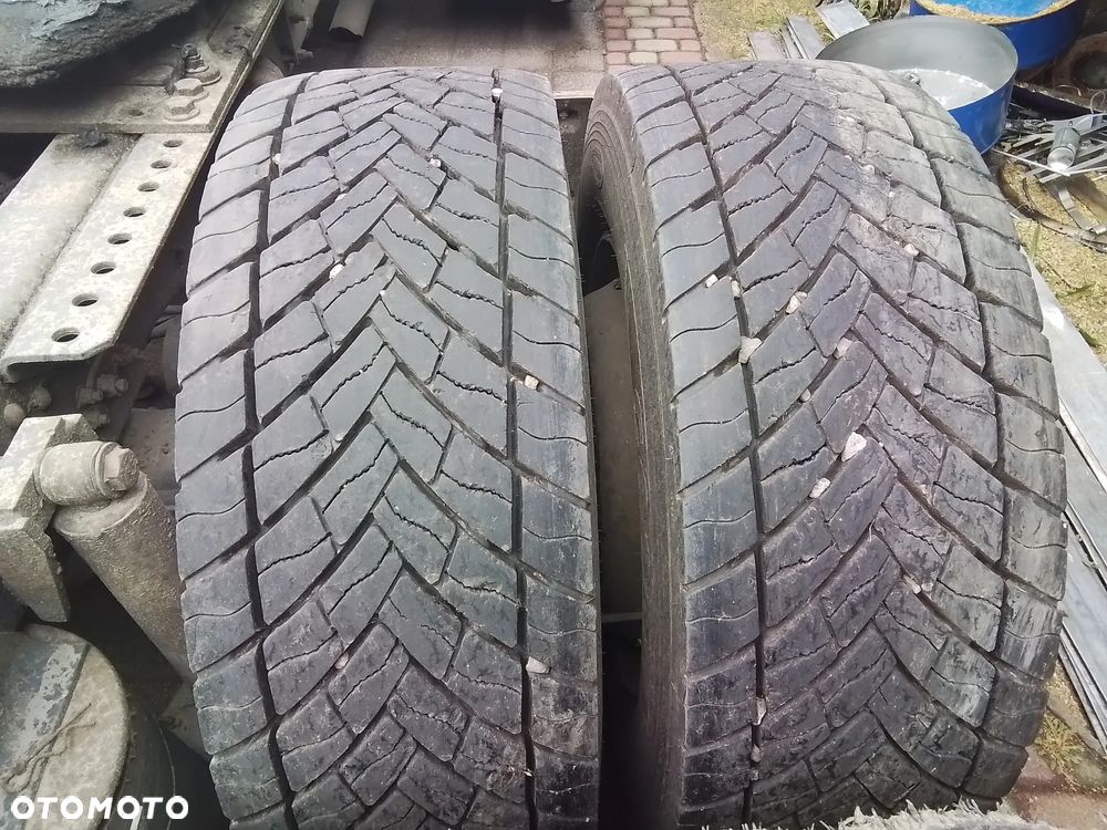 Opony 315/60/22,5 tył - 1