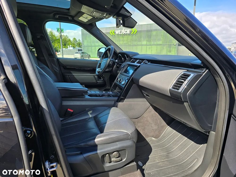 Land Rover Discovery 3.0 Si6 SE - 16