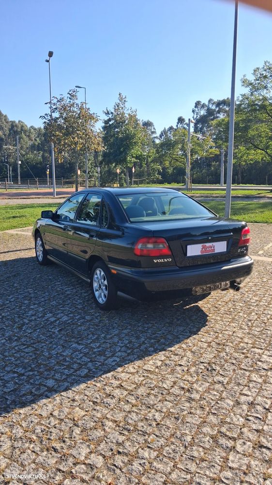 Volvo S40 1.6 - 8