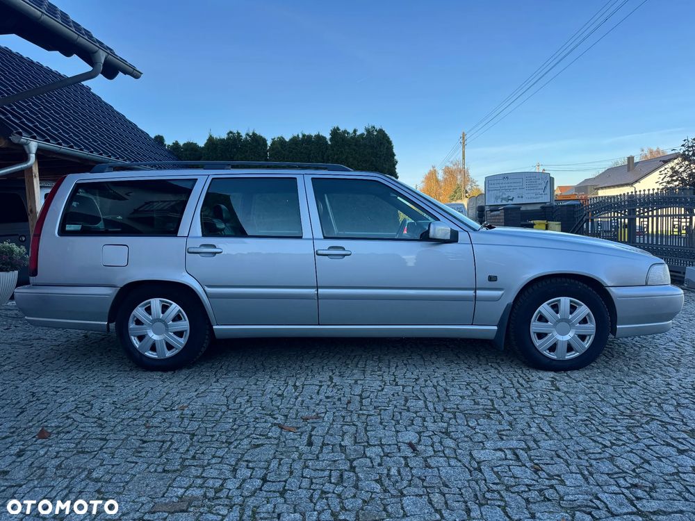 Volvo V70 2.4 T - 4