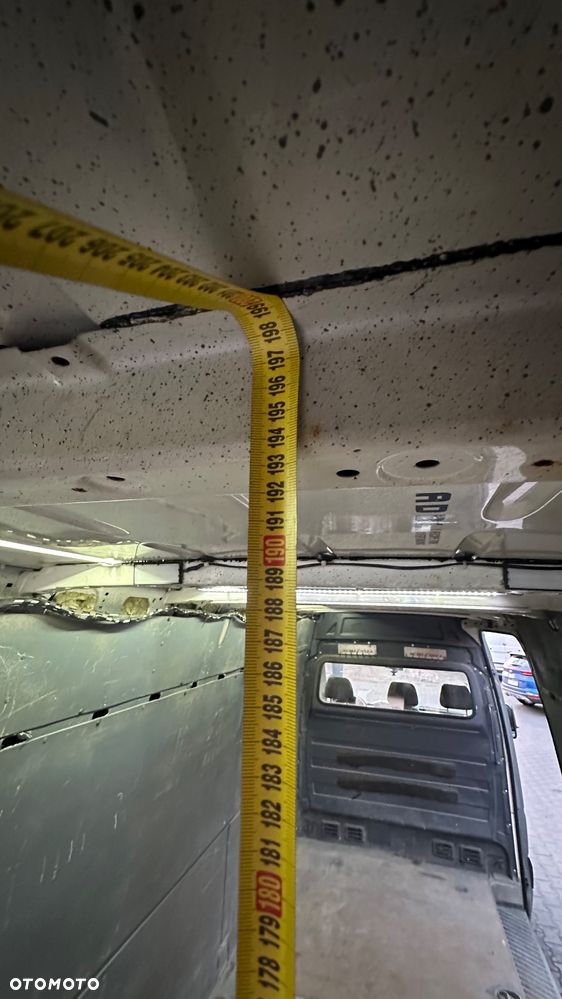 Volkswagen Crafter - 26