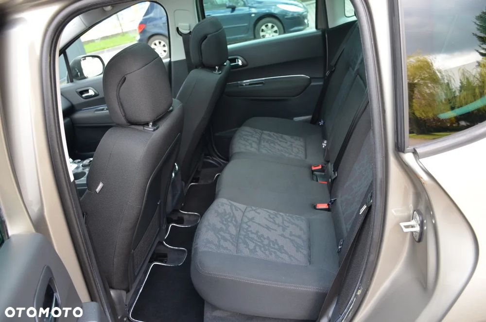 Peugeot 3008 - 24