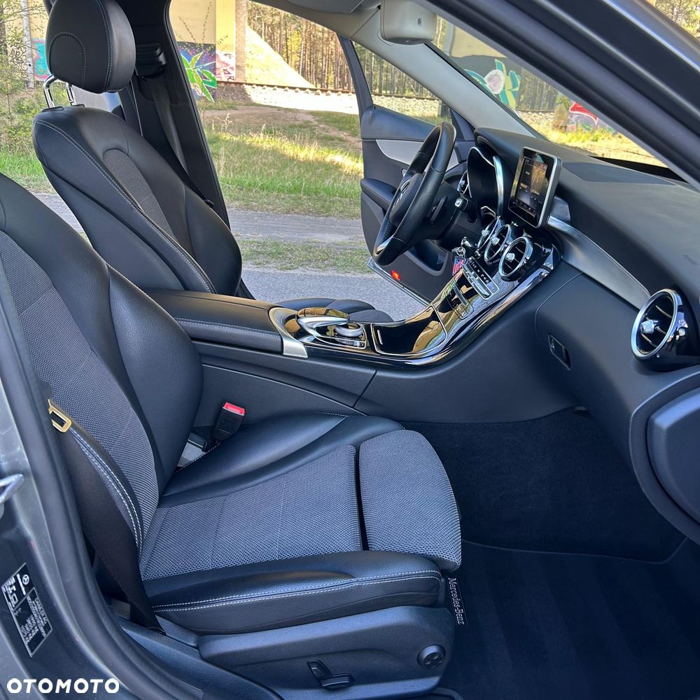 Mercedes-Benz Klasa C 180 Kompressor Automatik BlueEFFICIENCY Elegance - 5