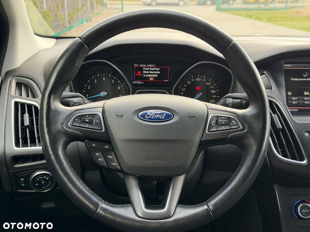 Ford Focus 1.0 EcoBoost Titanium - 29