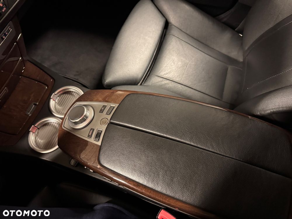 BMW Seria 7 730d - 23