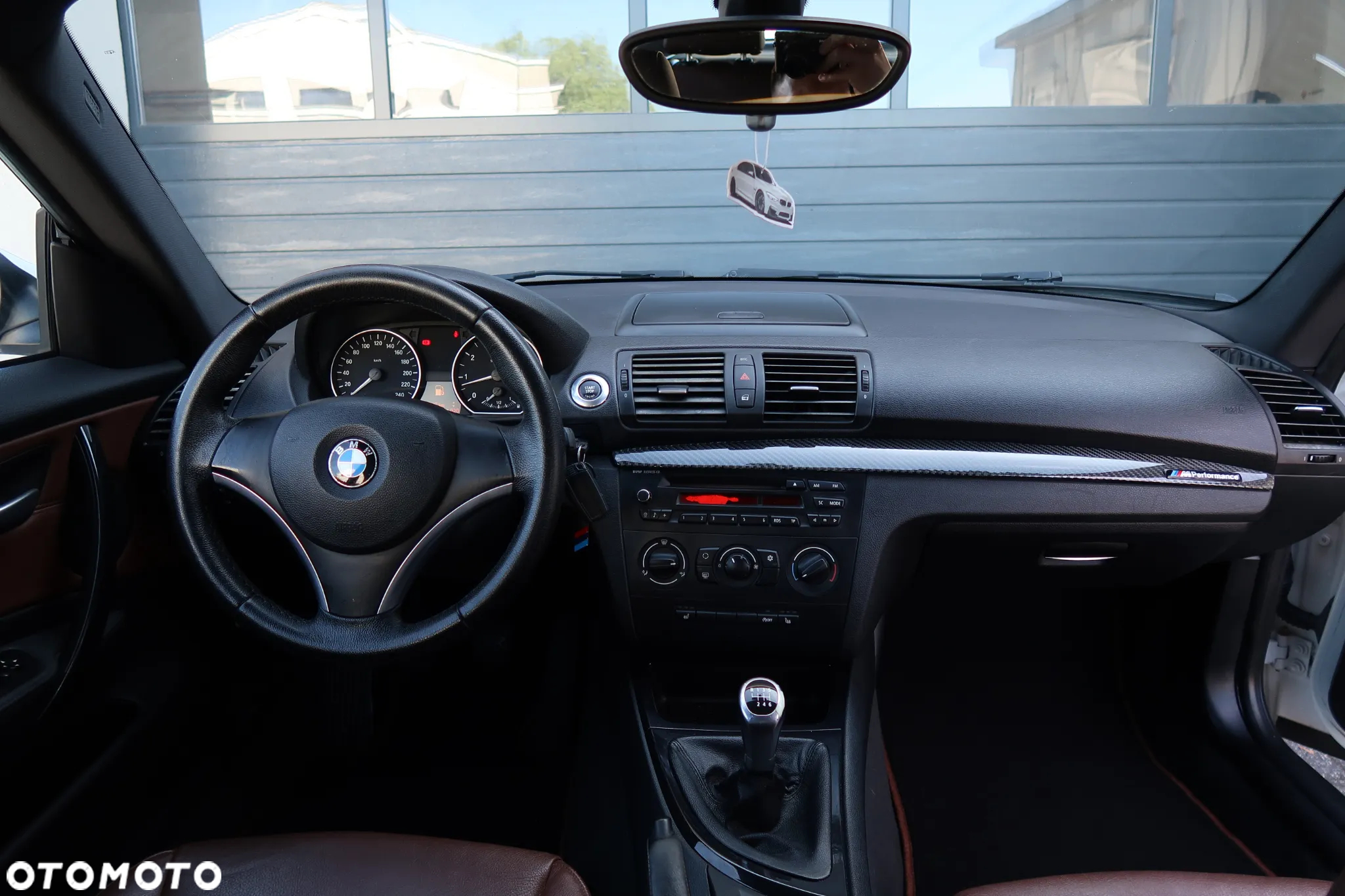 BMW Seria 1 116i - 18