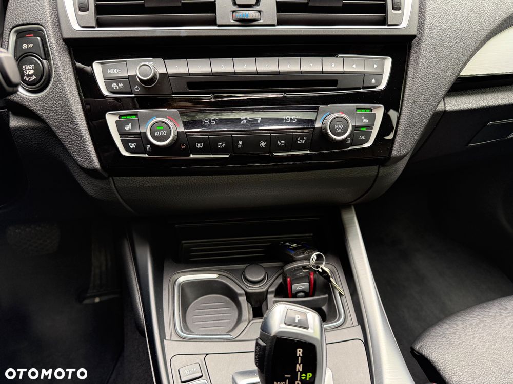 BMW Seria 1 120d xDrive Sport-Aut Sport Line - 18