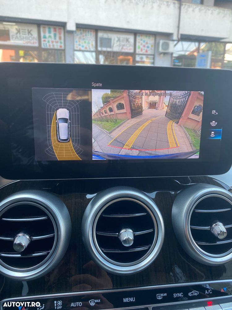 Mercedes-Benz GLC - 27