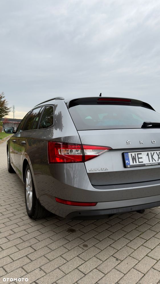 Skoda Superb 1.5 TSI Ambition DSG - 9