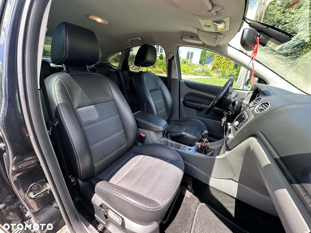 Ford Focus 1.6 Ti-VCT Titanium - 10