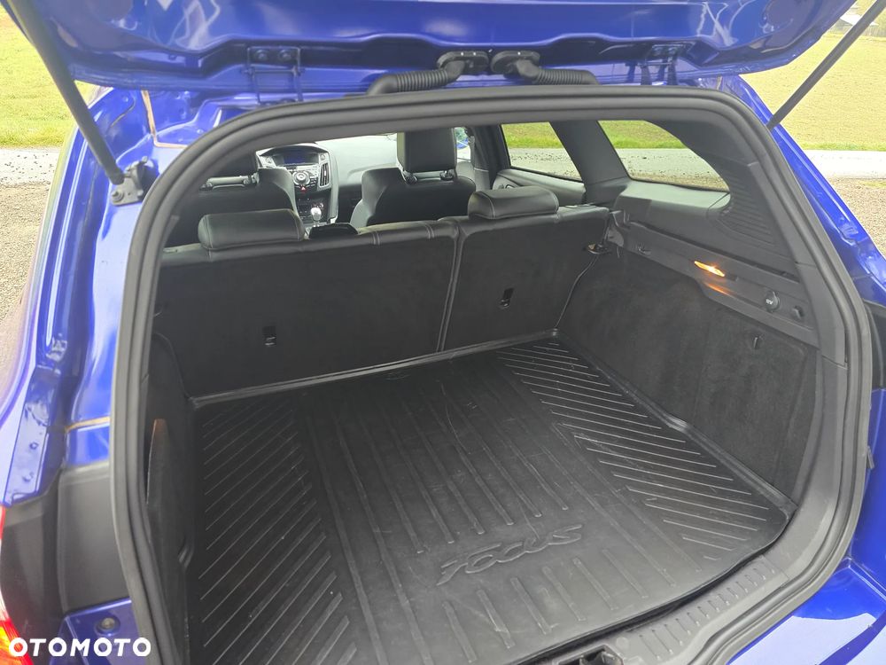 Ford Focus - 28