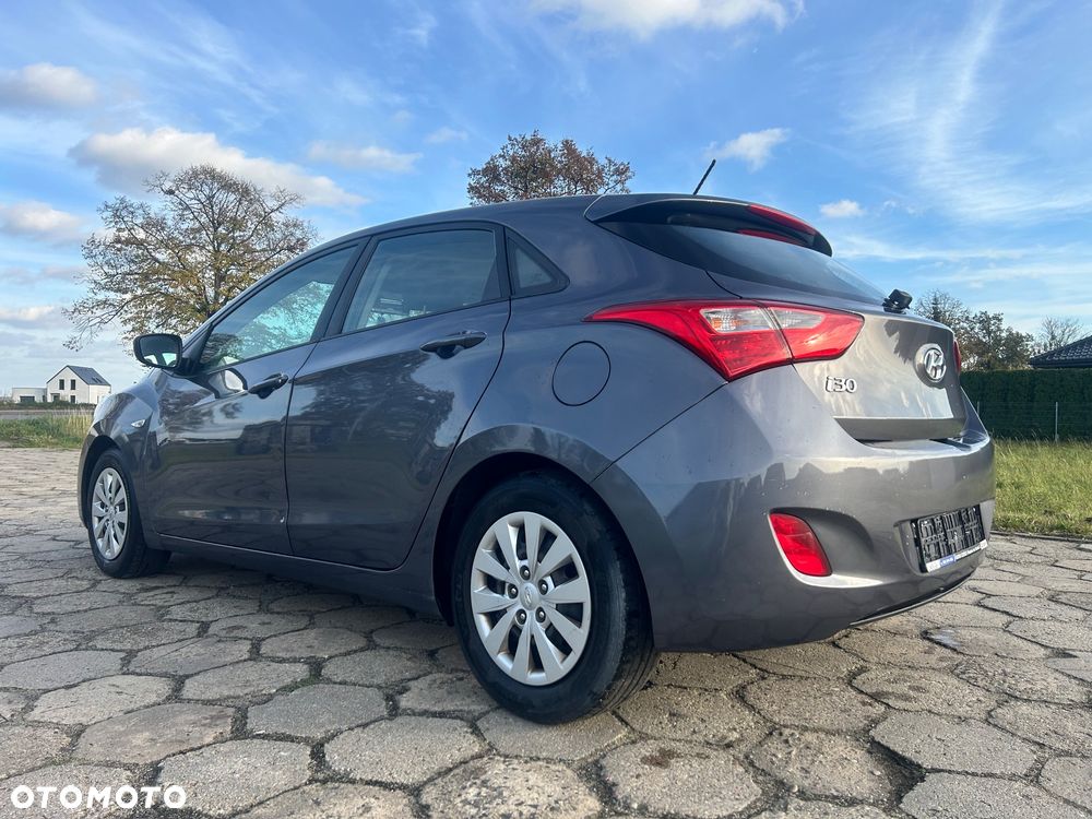 Hyundai i30 blue 1.4 Classic - 9