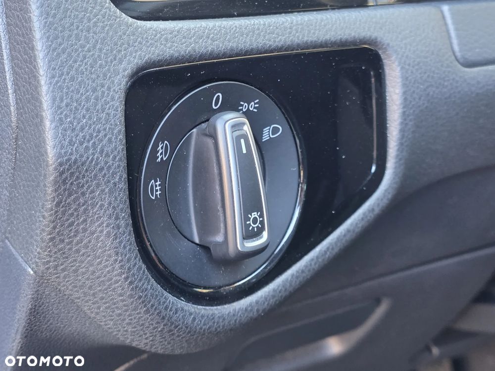 Volkswagen Golf Variant 2.0 TDI (BlueMotion Technology) DSG Highline - 25