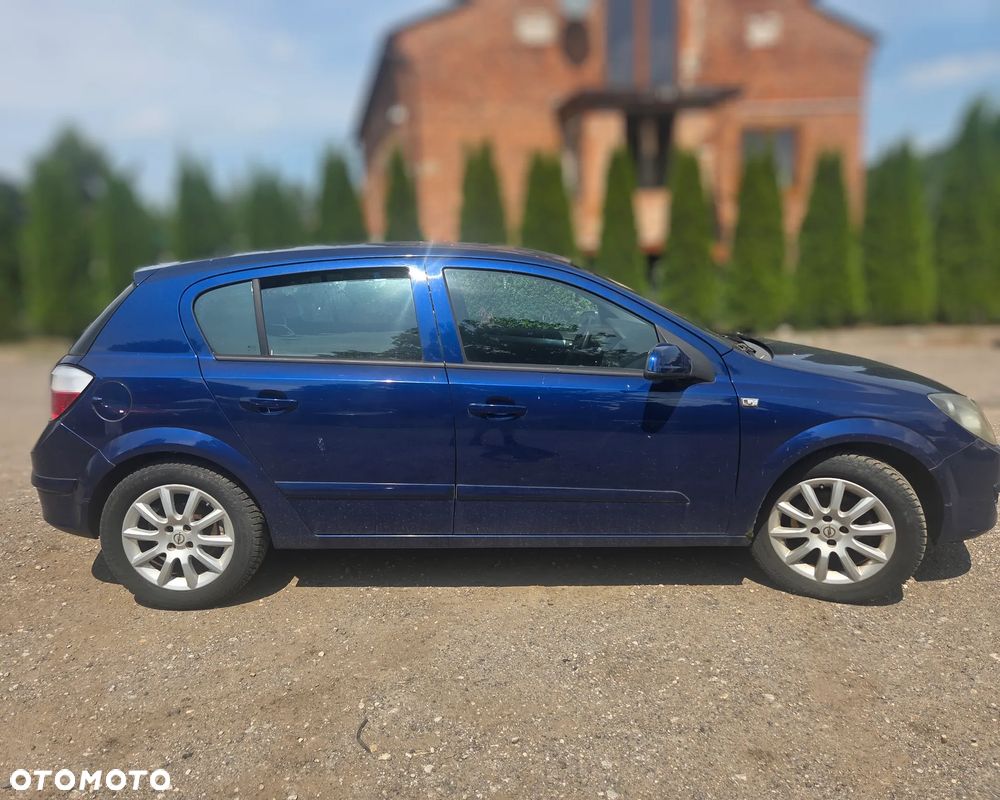 OPEL ASTRA H 1.4 16V 2004 Z12XEP Samochód na części - 3