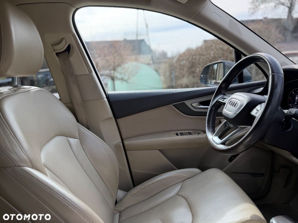 Audi Q7 - 15