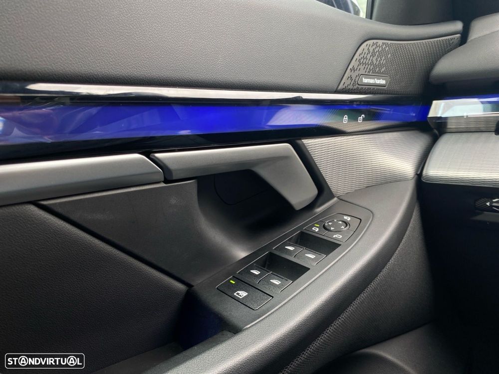 BMW i5 eDrive40 Pack Desportivo M - 13
