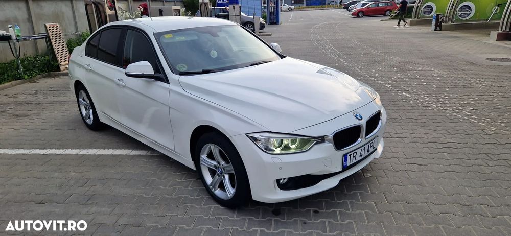BMW Seria 3 320d DPF Aut. Edition Exclusive - 4