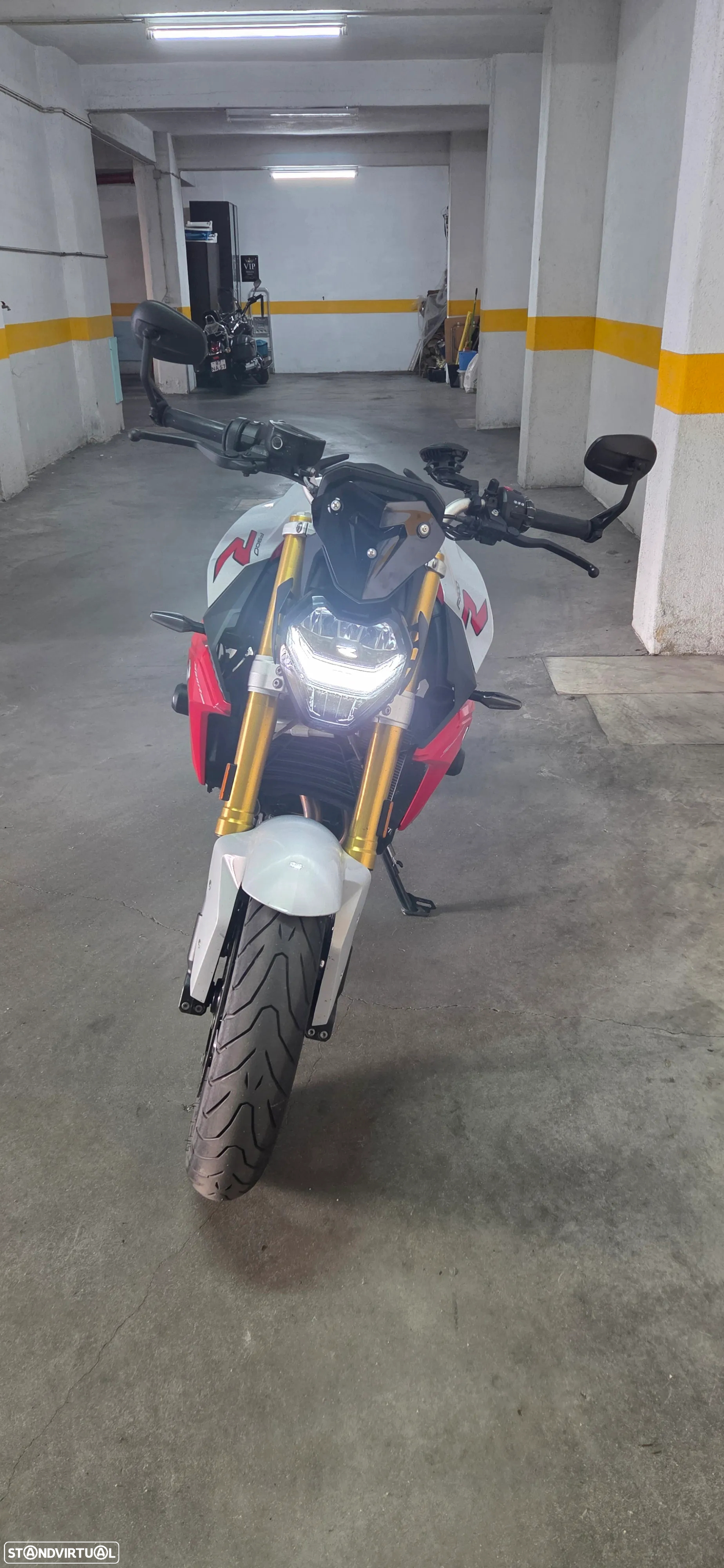 BMW F 900 R - 9