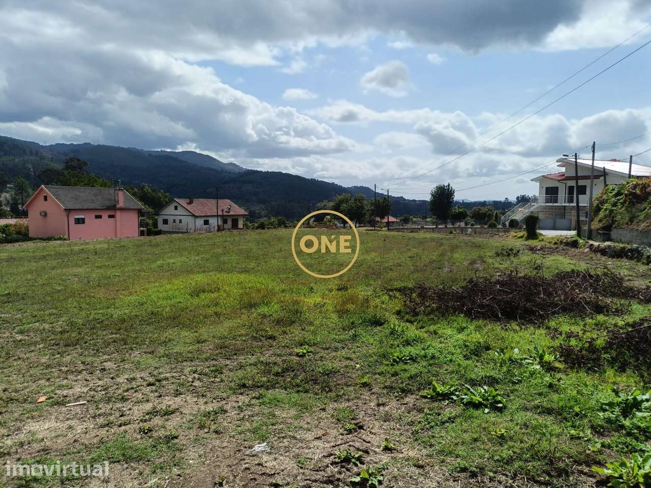 Terreno com possibilidade de construção em Oriz Santa Marinha - Vila V - Grande imagem: 3/22