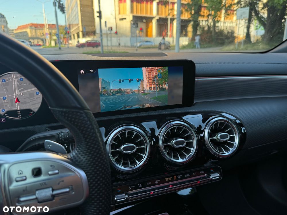 Mercedes-Benz CLA 250 4-Matic AMG Line 7G-DCT - 24