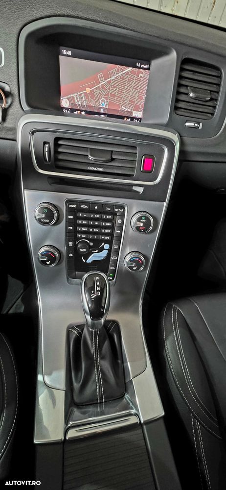 Volvo S60 D3 Geartronic Momentum - 18