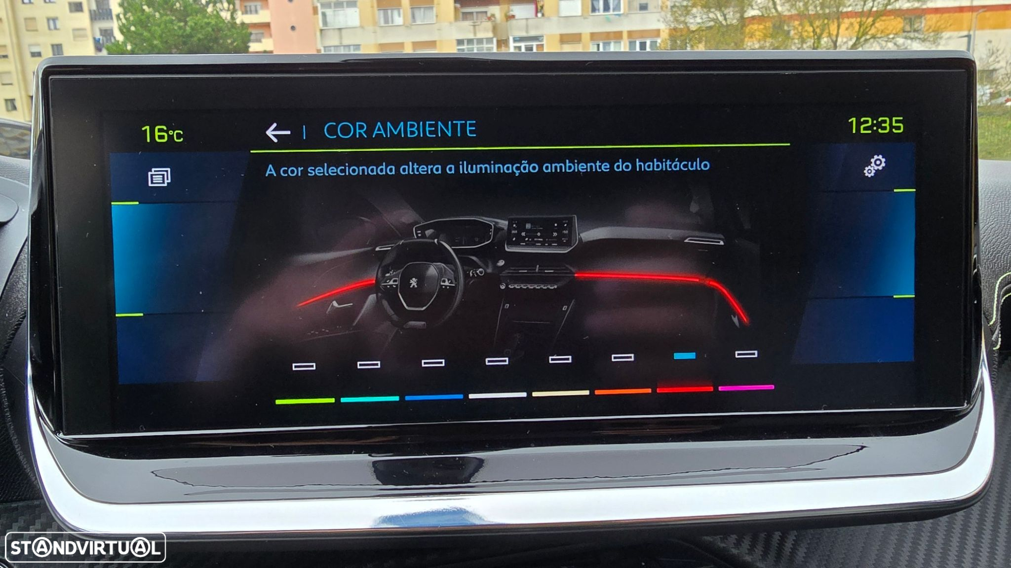 Peugeot e-208 GT - 26