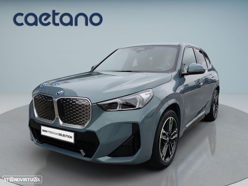 BMW iX1 eDrive20 Pack Desportivo M - 1