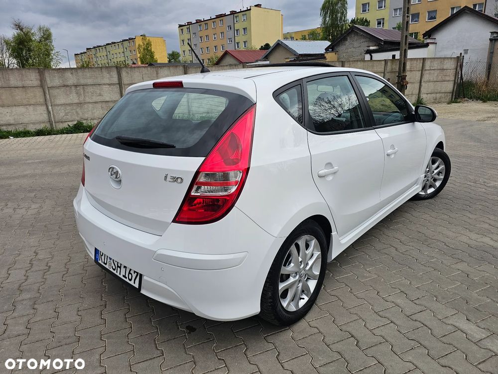 Hyundai i30 1.4 White Edition - 6