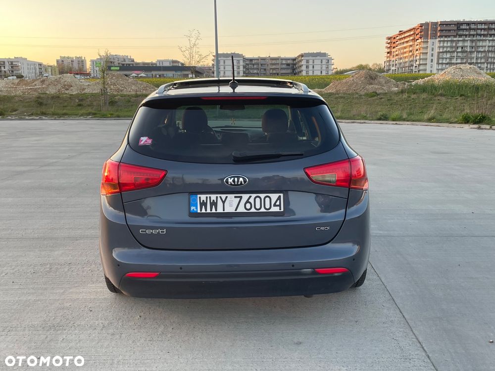 Kia Ceed 1.6 CRDi Business Line - 4