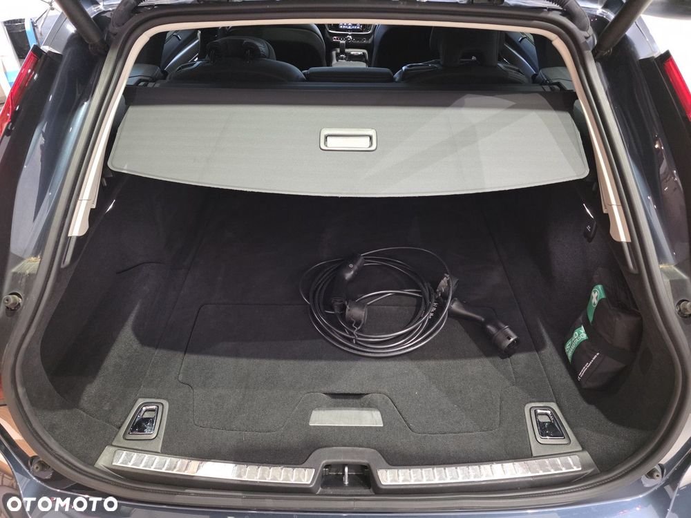 Volvo V90 - 36