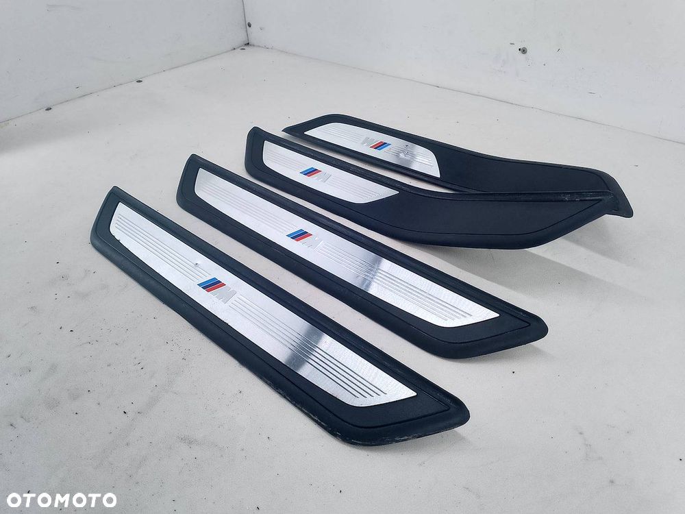 LISTWY PROGOWE KOMPLET BMW SERIA 7 F01 7190977  8046289  7181011 - 11
