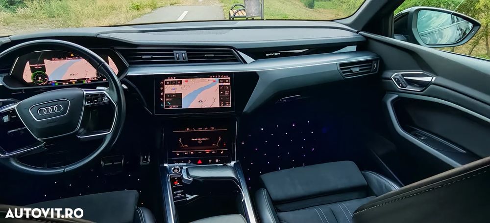 Audi Q8 Sportback e-tron 55 quattro Advanced - 29