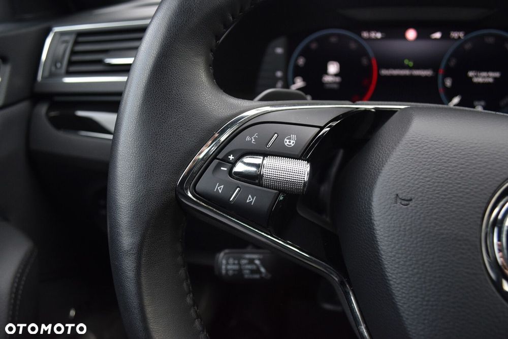 Skoda Superb 2.0 TSI L&K DSG - 14