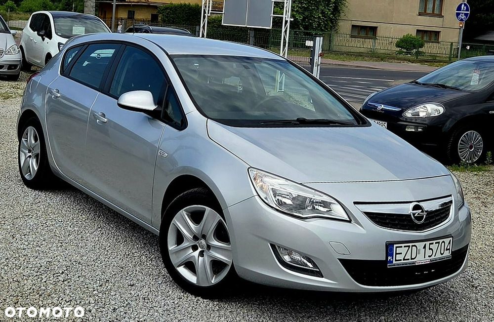 Opel Astra - 19