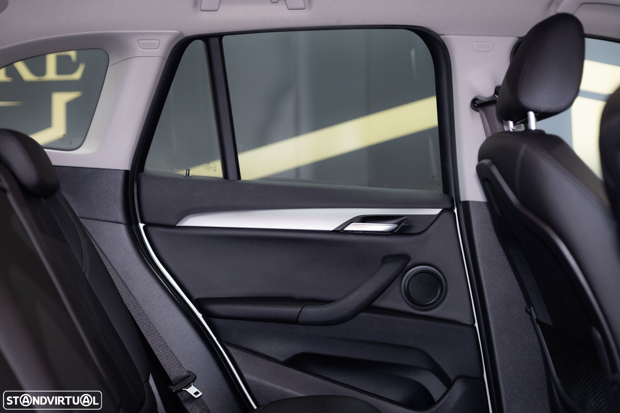 BMW X1 16 d sDrive Line Sport - 18