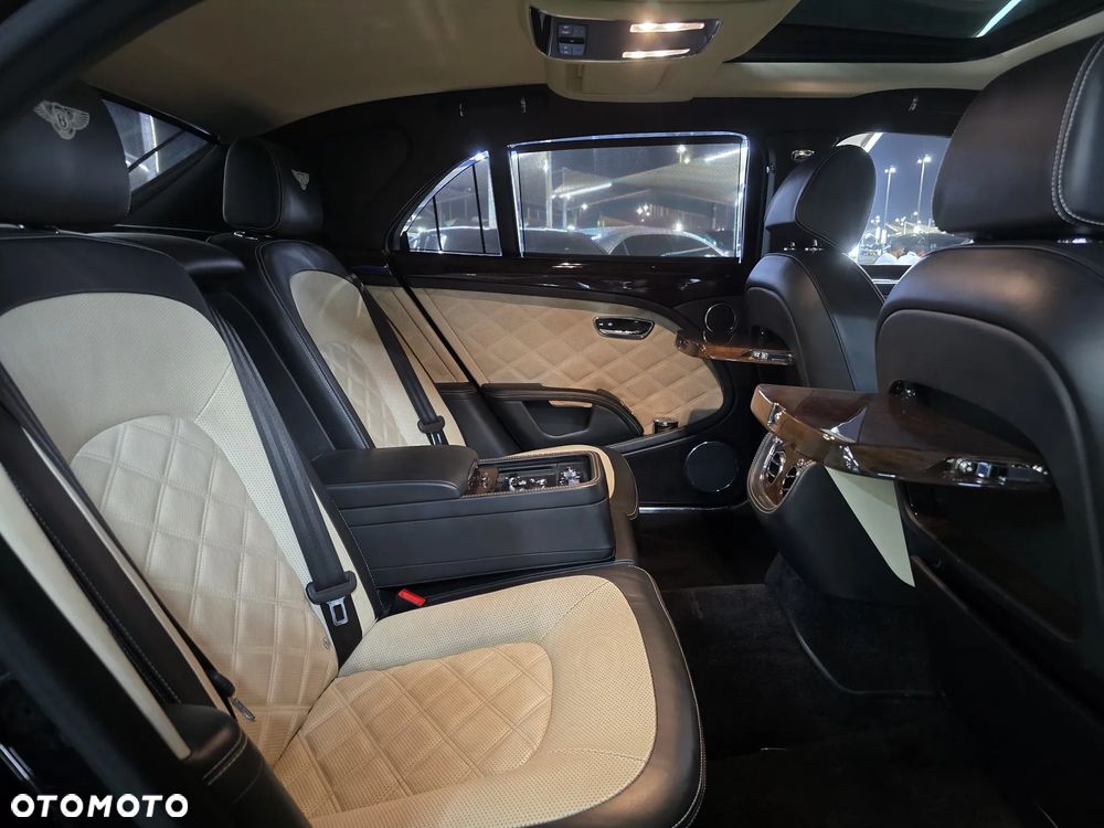 Bentley Mulsanne - 29