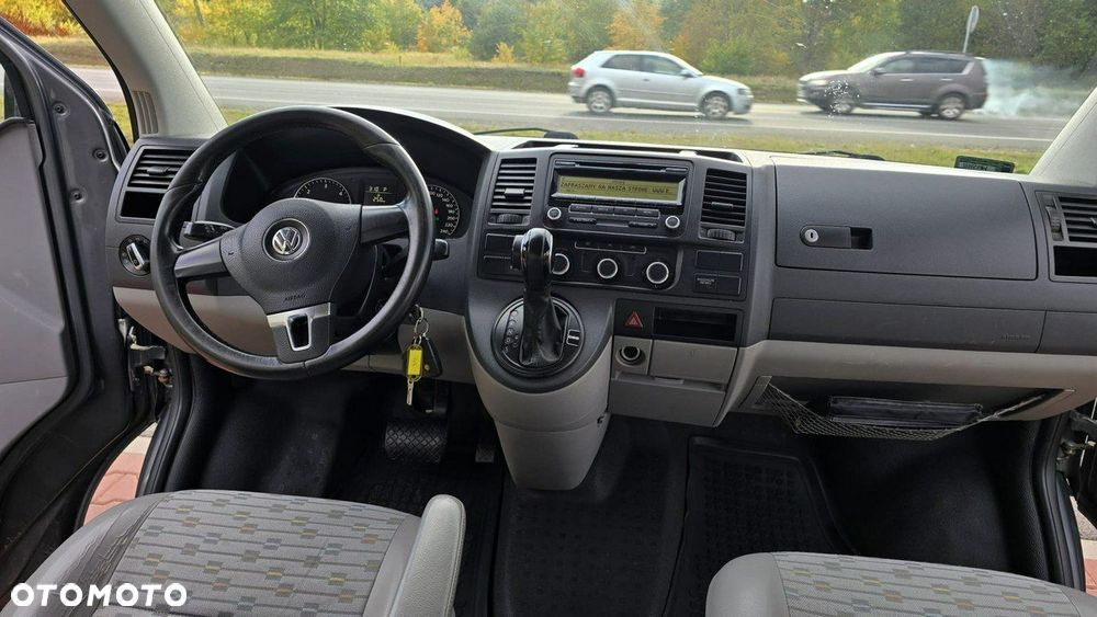 Volkswagen Transporter - 11