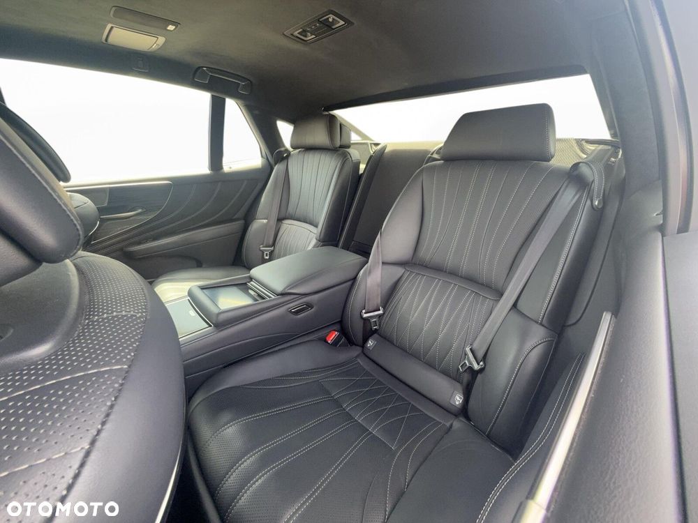 Lexus LS - 32