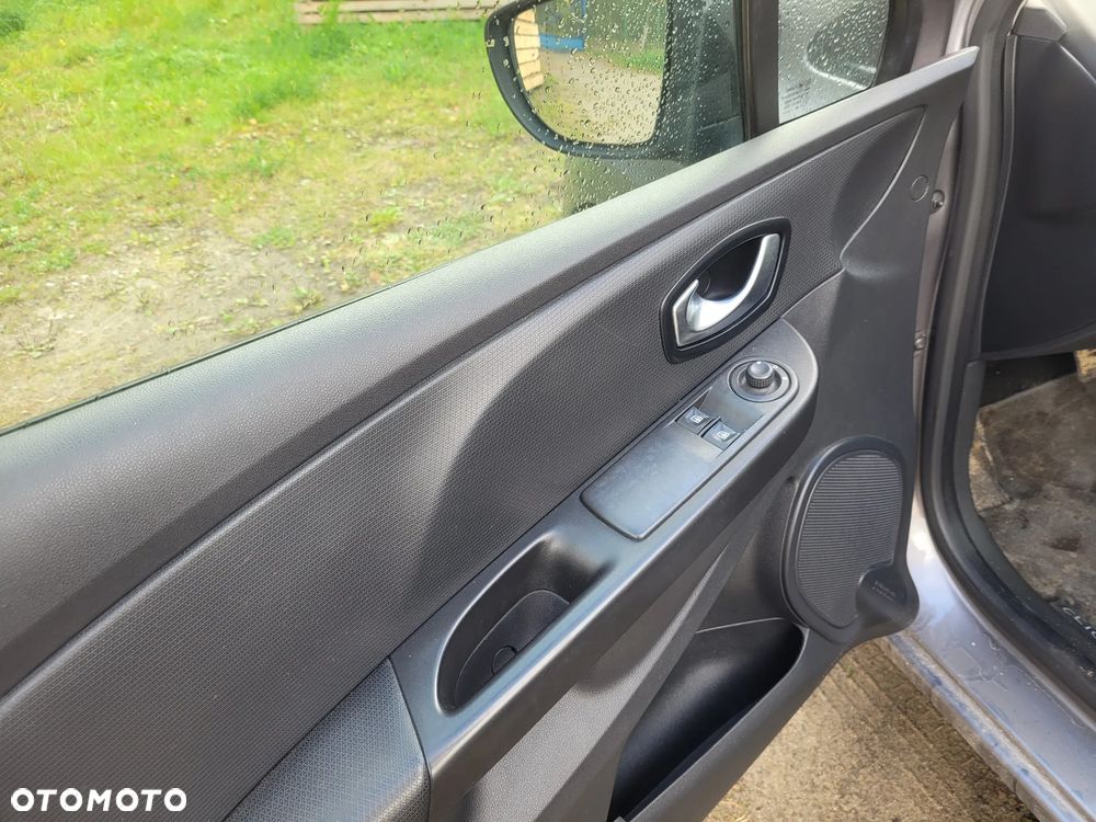 Renault Clio dCi 90 EDC Luxe - 14