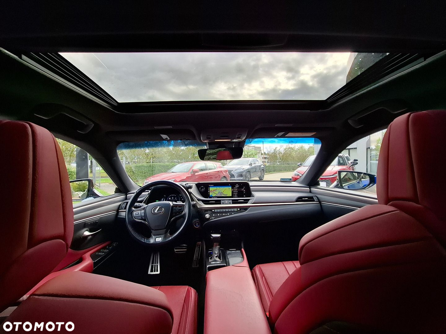 Lexus ES 300h F Sport Edition - 28
