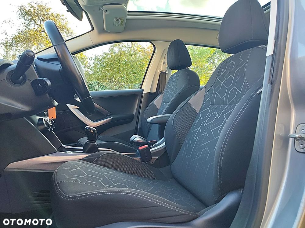 Peugeot 2008 1.2 Pure Tech Active - 10