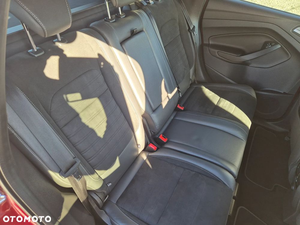 Ford Kuga 2.0 TDCi 4x4 ST-Line - 33