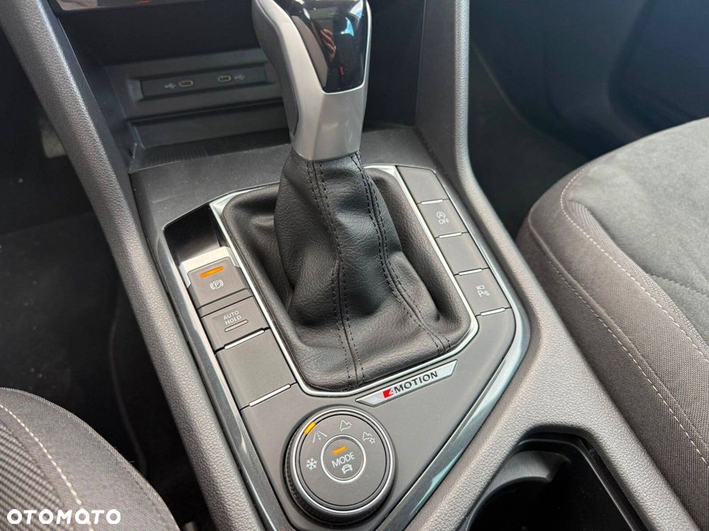 Volkswagen Tiguan 2.0 TSI 4Mot Elegance DSG - 33