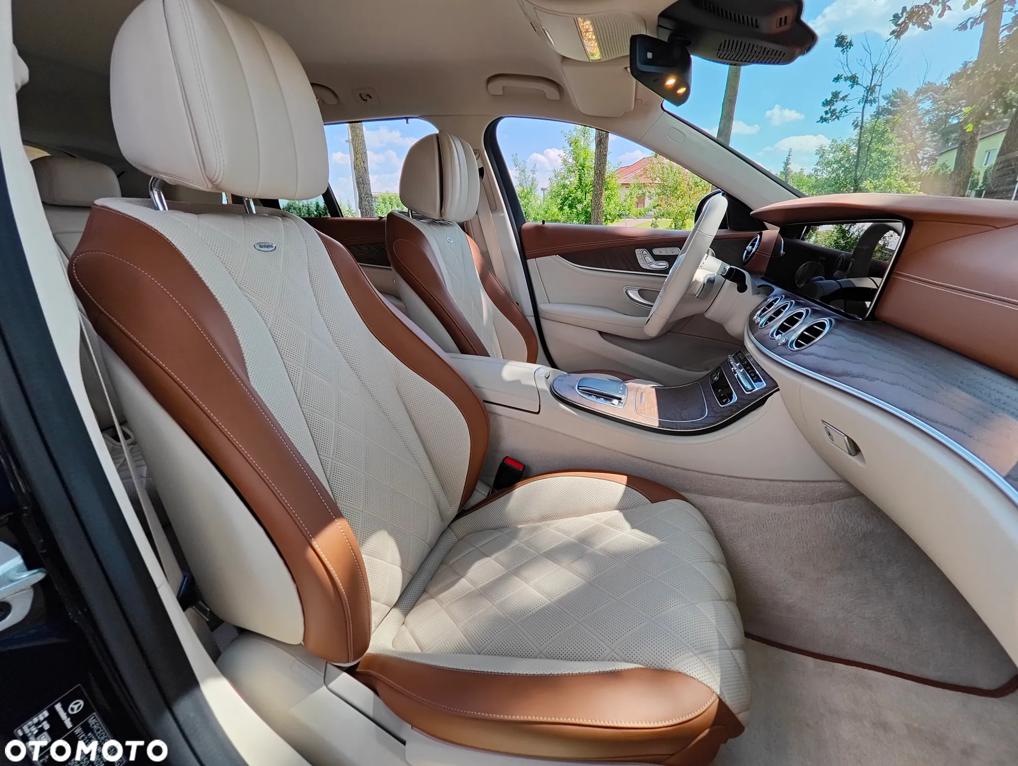 Mercedes-Benz Klasa E 300 d 9G-TRONIC - 13
