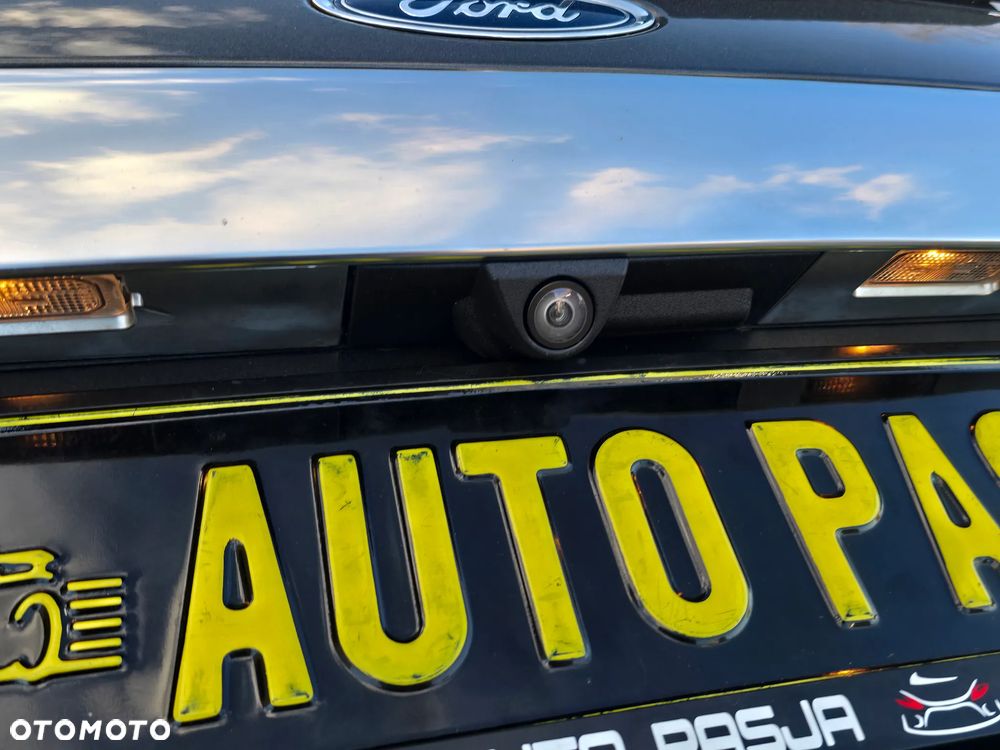 Ford S-Max - 18